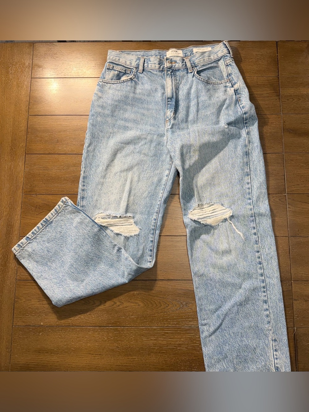 Cotton On Loose Straight Distressed Women’s Size 10 Light Wash Jeans